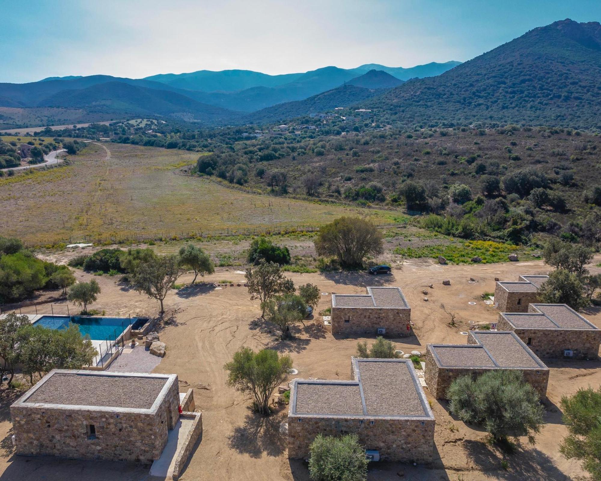 Alojamento de Turismo Selvagem Les Bergeries Du Domaine De Pinelli *